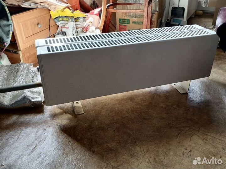 Конвектор напольный водяной