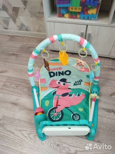 Развивающий коврик с пианино