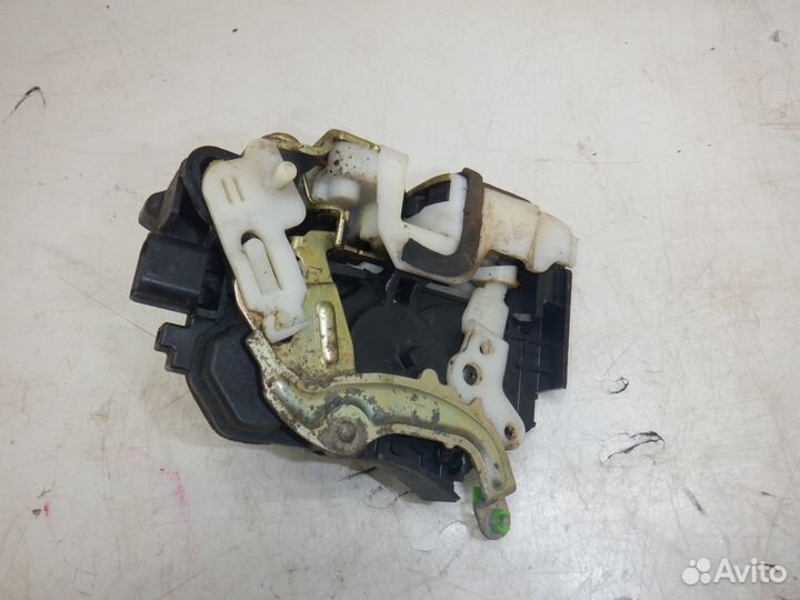 Замок двери задней левой Lancer 9