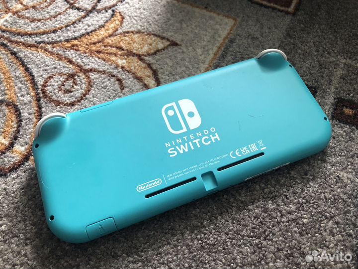 Nintendo Switch Lite с играми