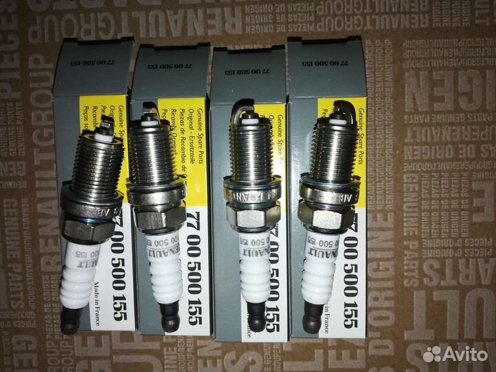 Свечи зажигания комплект 7700500155