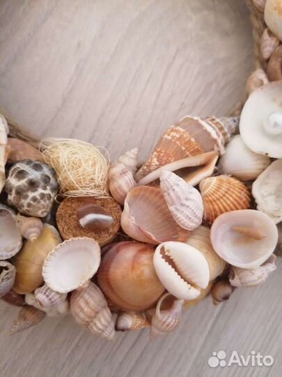 Венок интерьерный из ракушек 