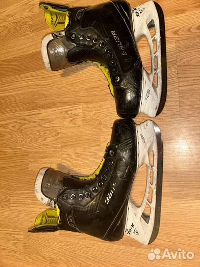 Коньки хоккейные