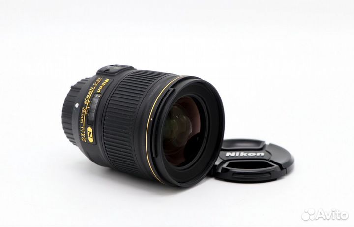 Nikon 28mm f/1.8G AF-S Nikkor в упаковке