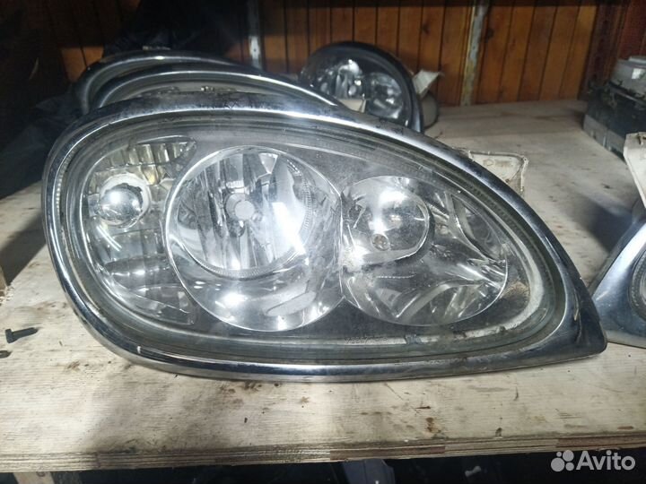 Фары на Волгу 31105