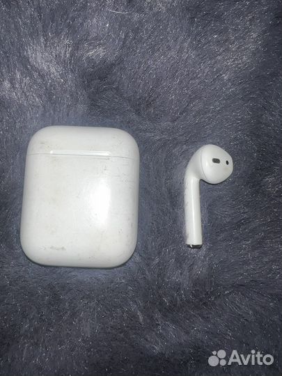 Наушники apple airpods левый