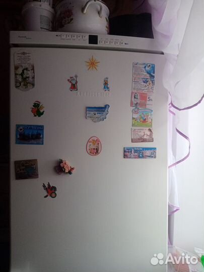 Холодильник либхер, под ремонт, или на запчасти