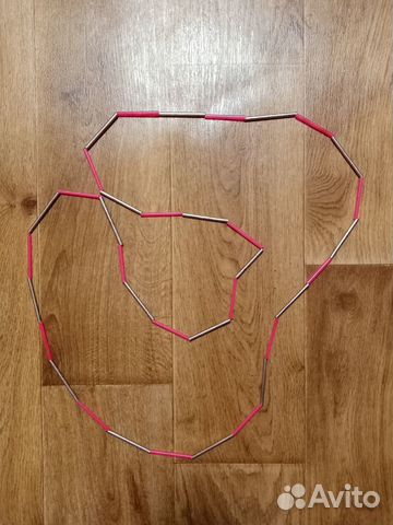 Елочные стеклянные бусы