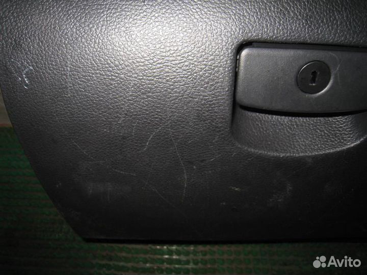 Бардачок (ящик перчаточный) Subaru Legacy/ Outbac