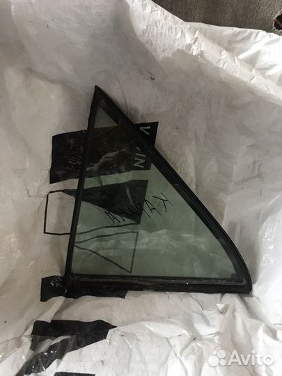 Задняя текло на nissan carina