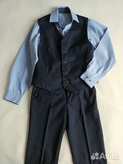 Школьная форма и вещи пакетом на 9-10 лет