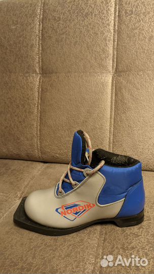 Лыжные ботинки детские, размер 34