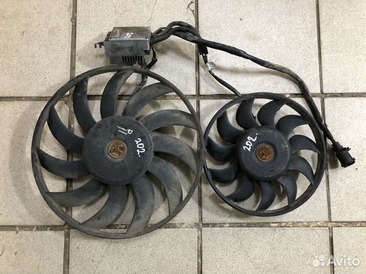 Вентилятор охлаждения радиатора Audi A6 C6 3.2