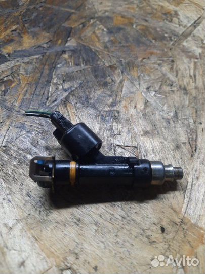Форсунка Mazda 6 хэтчбэк 5 дв. 2.0 LF17 2008