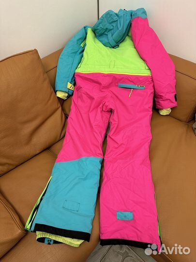 Комбинезон для сноуборда женский
