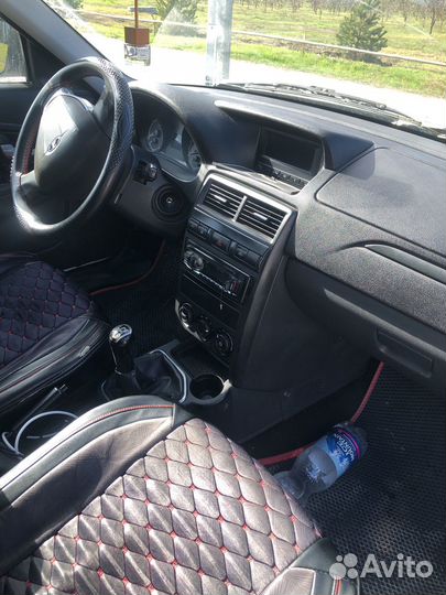 LADA Priora 1.6 МТ, 2014, 331 335 км