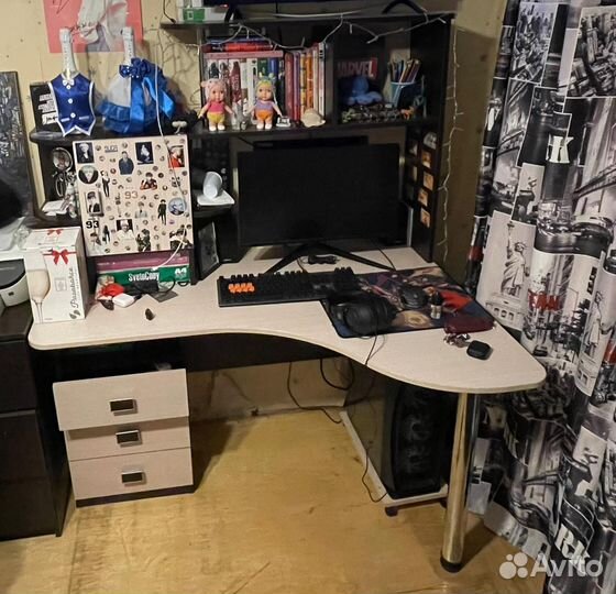 Компьютерный стол