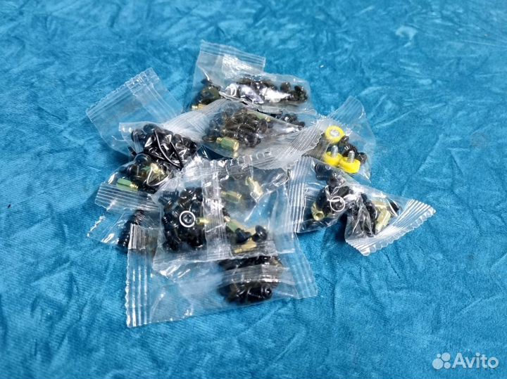 Набор крепёжных изделий для компьютера