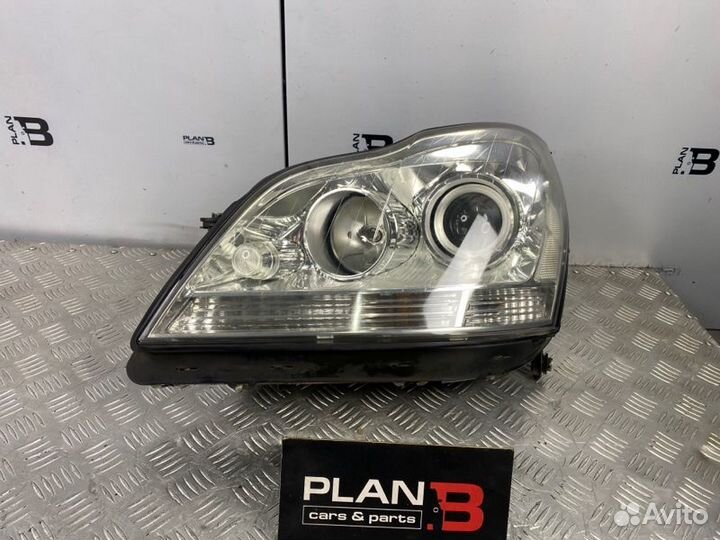 Фара ксеноновая передняя левая Mercedes-Benz