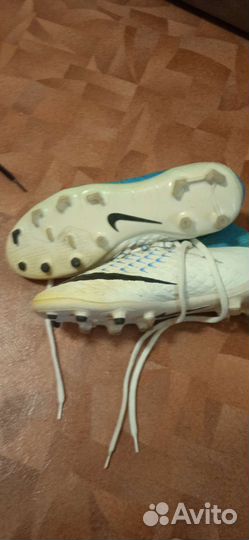Футбольные бутсы nike