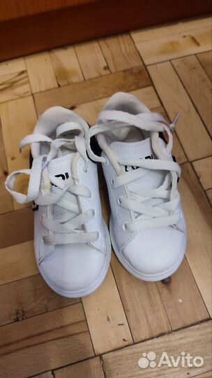 Кроссовки детские