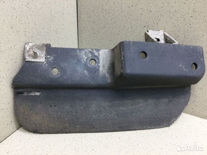 Брызговик задний левый Audi A6 2004-2011