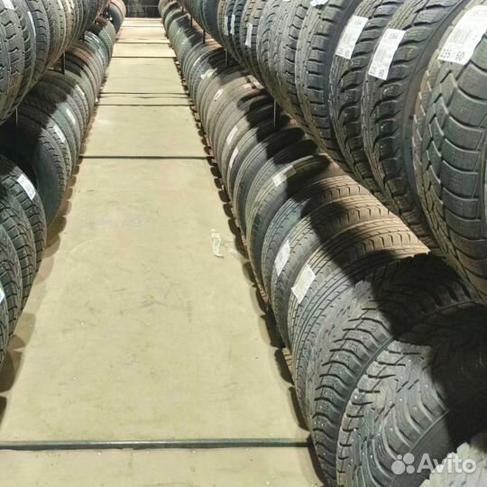 Goodyear Vector 4Seasons 205/50 R17 89M