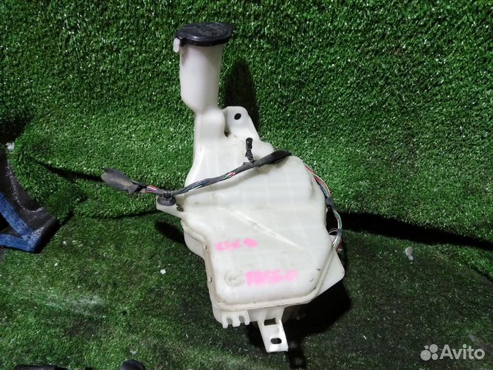 Бачок стеклоомывателя Toyota Passo KGC15 C24709720