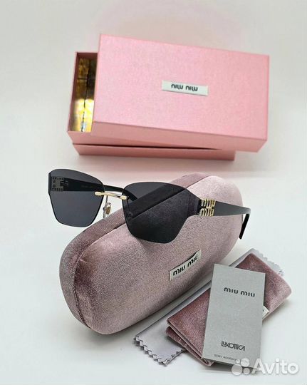Солнцезащитные очки женские Miu Miu