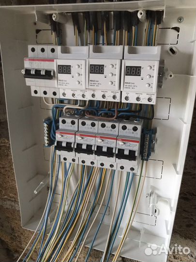 Услуги электрика монтаж установка