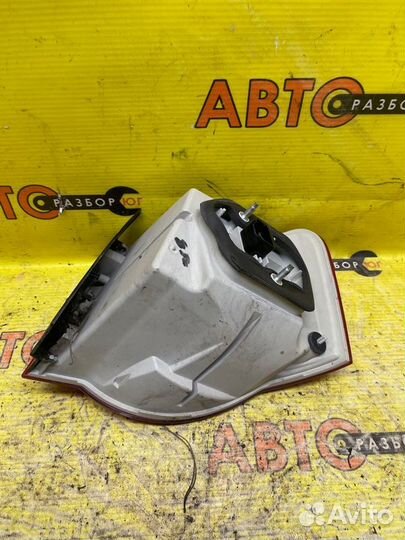 Стоп-сигнал задний левый Volkswagen Jetta 1K2 BSE