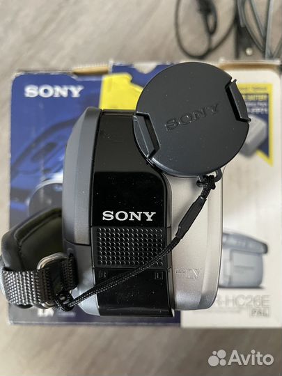 Видеокамера Sony handycam DCR-HC26E