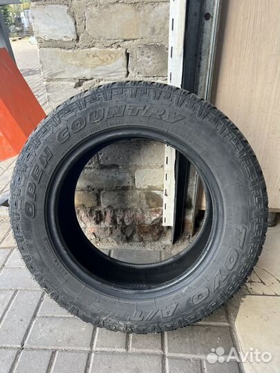 Toyo Open Country A/T Plus 215/65 R16 98H