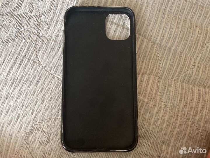 Чехол на iPhone 11