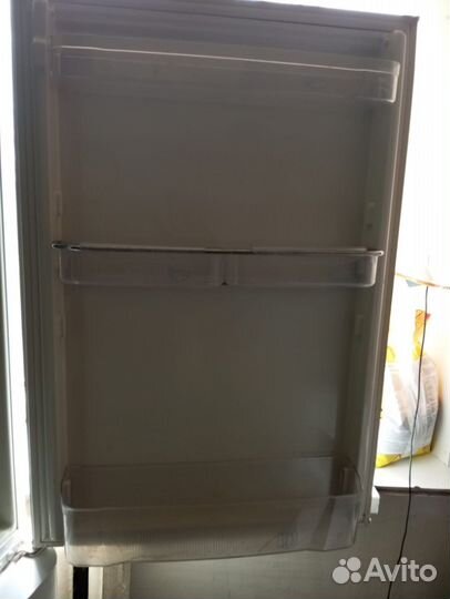 Продам холодильник рабочий
