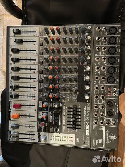 Микшерный пульт