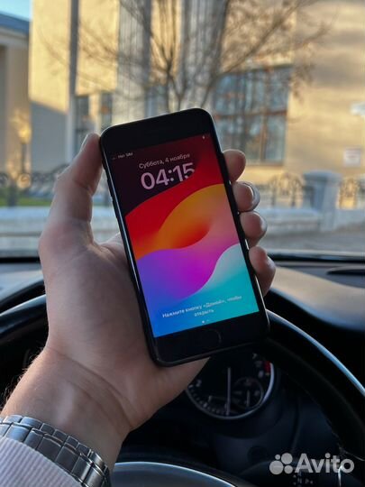 iPhone SE (2020), 128 ГБ