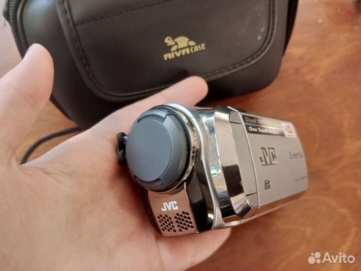 Видеокамера jvc everio