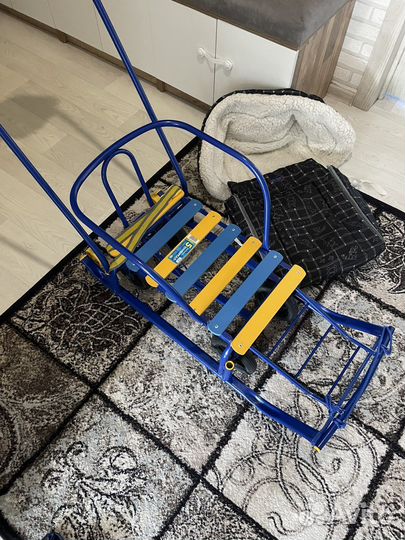 Детские санки на колесах