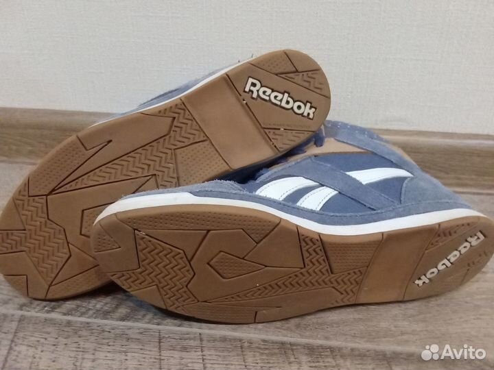 Кроссовки Reebok 35р