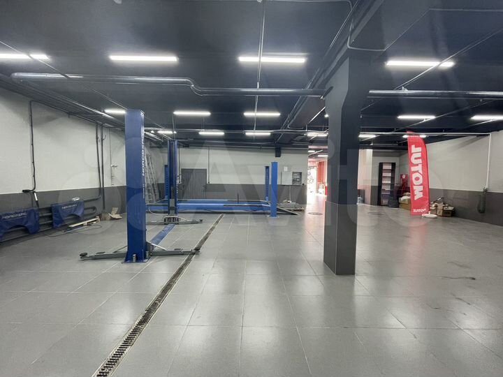 Брендовый автосервис, от 300 м²