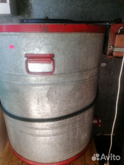 Медогонка 4 рамочная бу электрическая