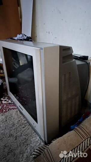 Телевизор samsung,60 в рабочем состоянии