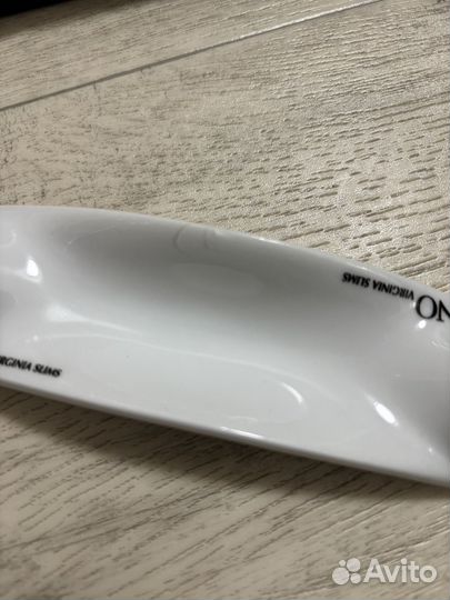 Пепельница Virginia Slims UNO