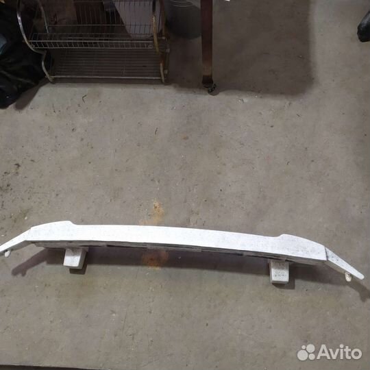Абсорбер переднего бампера Субару Форестер сг 5