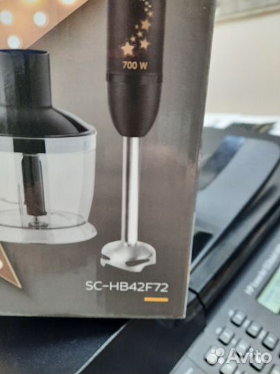 Продам блендер Scarlett SC-HB42F72