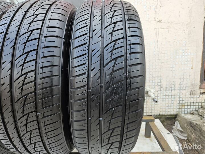 Delinte DS8 Desert Storm II 225/55 R19 99H