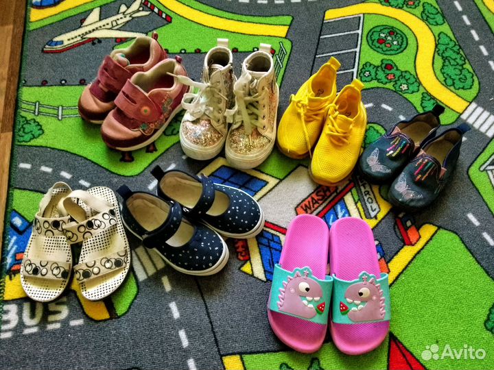 Обувь на девочку пакетом