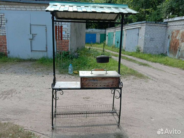 Мангал с крышей мало бу (1 раз)