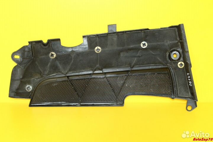 VW Phaeton Кожух моторного отсека левый